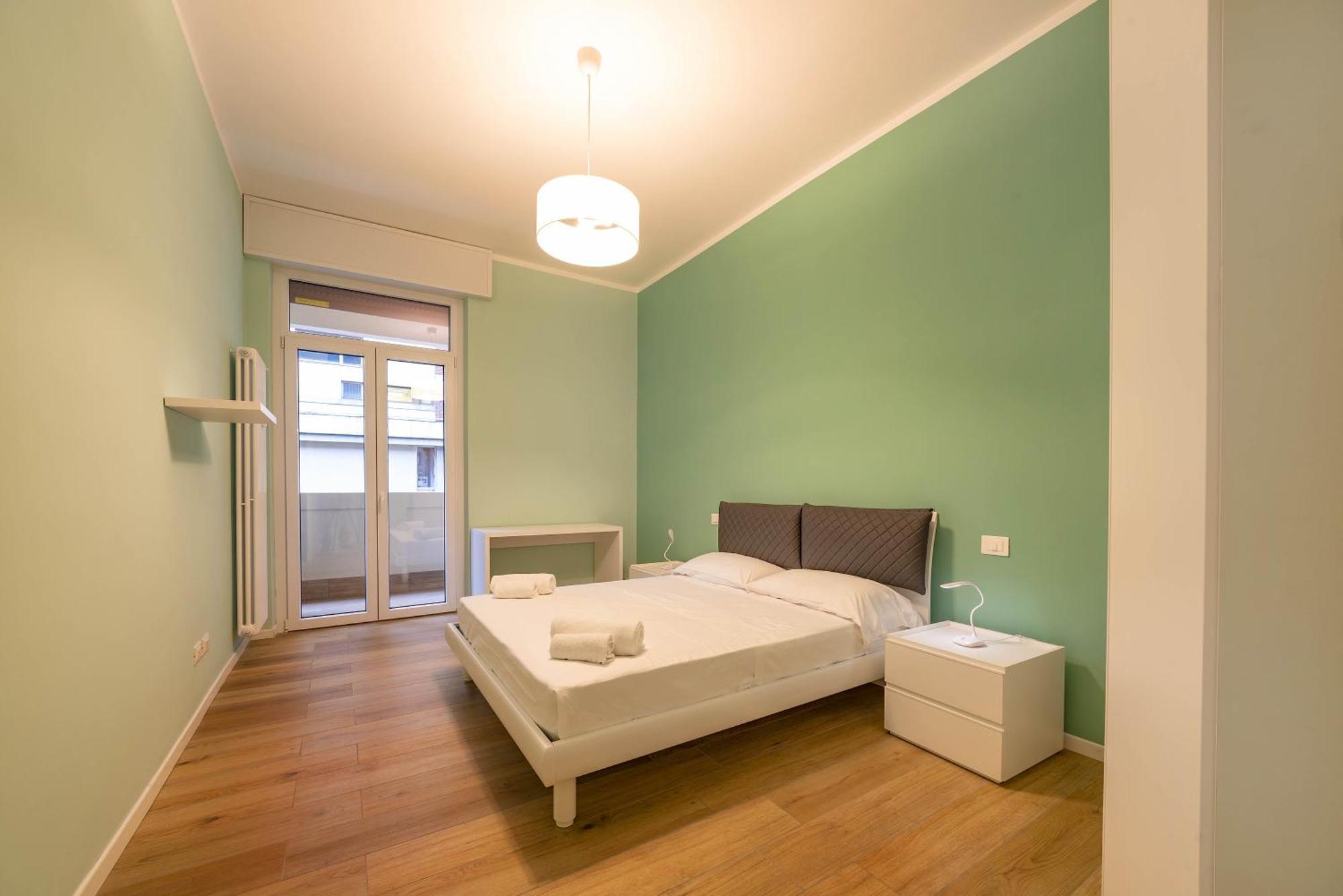 Italianflat - Elegant 2 Bedrooms With Balcony, 5 Min Walking From Arena Apartment